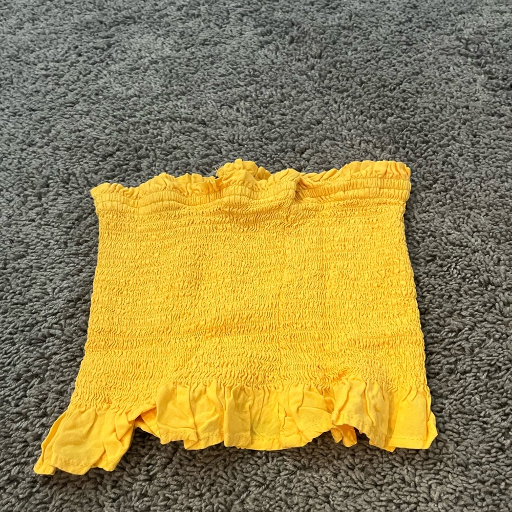 Yellow ruffled tube top